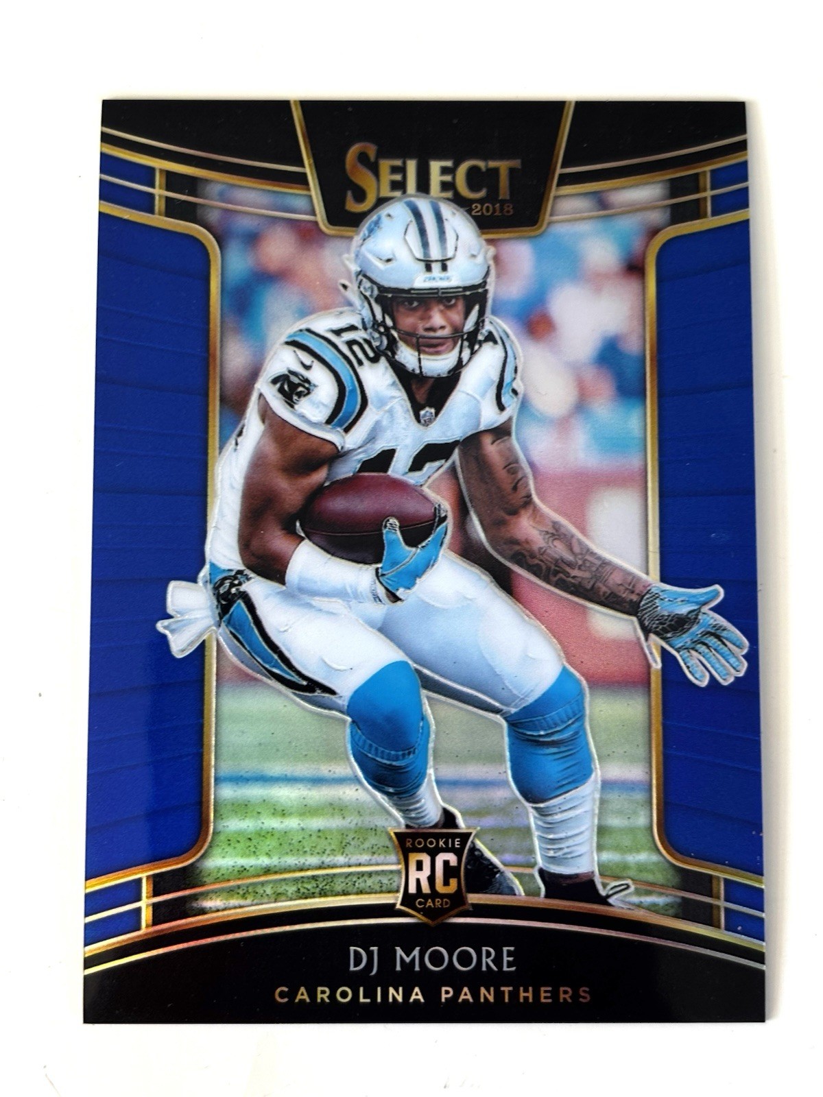 2018 Panini Select - Concourse D.J. Moore #84 Blue Prizm /175 (RC)