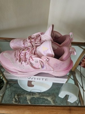 PEAK TAICHI FLASH 6  SAKURA EDITION SIZE 9.5  BASKET BALL SHOES  PINK