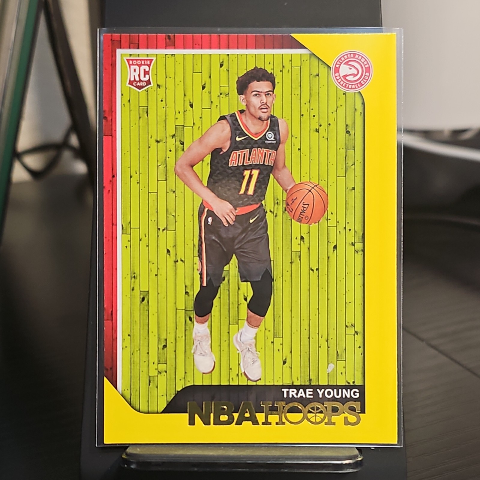 TRAE YOUNG 2018-19 Panini NBA Hoops Yellow #250 Rookie SP Rare Atlanta Hawks NBA
