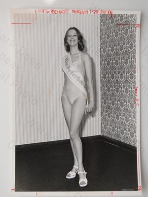 Miss Peterborough Beauty Contest Anglia TV 1976 Foto