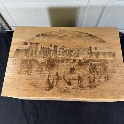 Vintage 1989 1990 Coors Winterfest Cedar Wood Beer Crate Box Rare