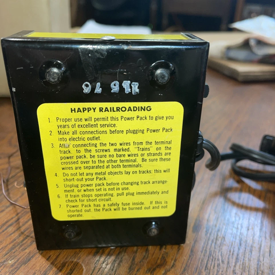 AHM HO Scale Model Railroad Hobby Transformer HO Power Pack Model 70269 Vintage - Image 4 of 4