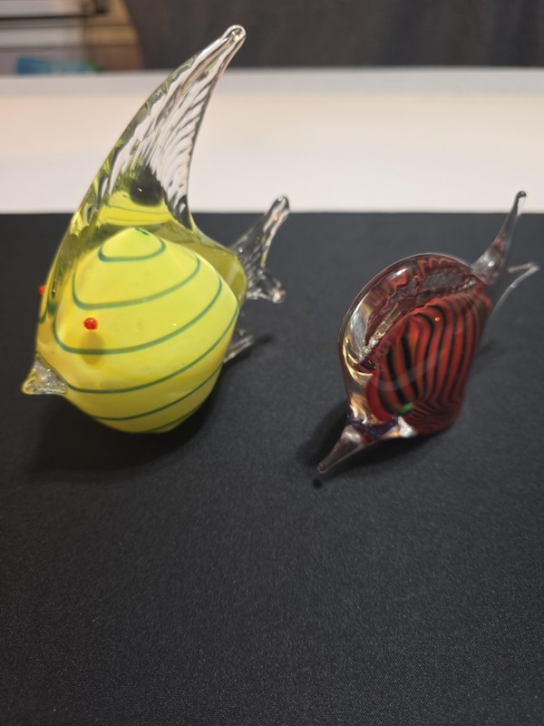 Two MCM Murano Hand Blown Glass Fish Figurines 1 In Yellow&Blue 1 In Orange&Blue