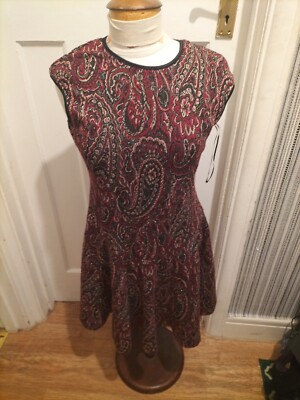 Gefüttertes Damenkleid Gabby Skye 8 Flügelärmel