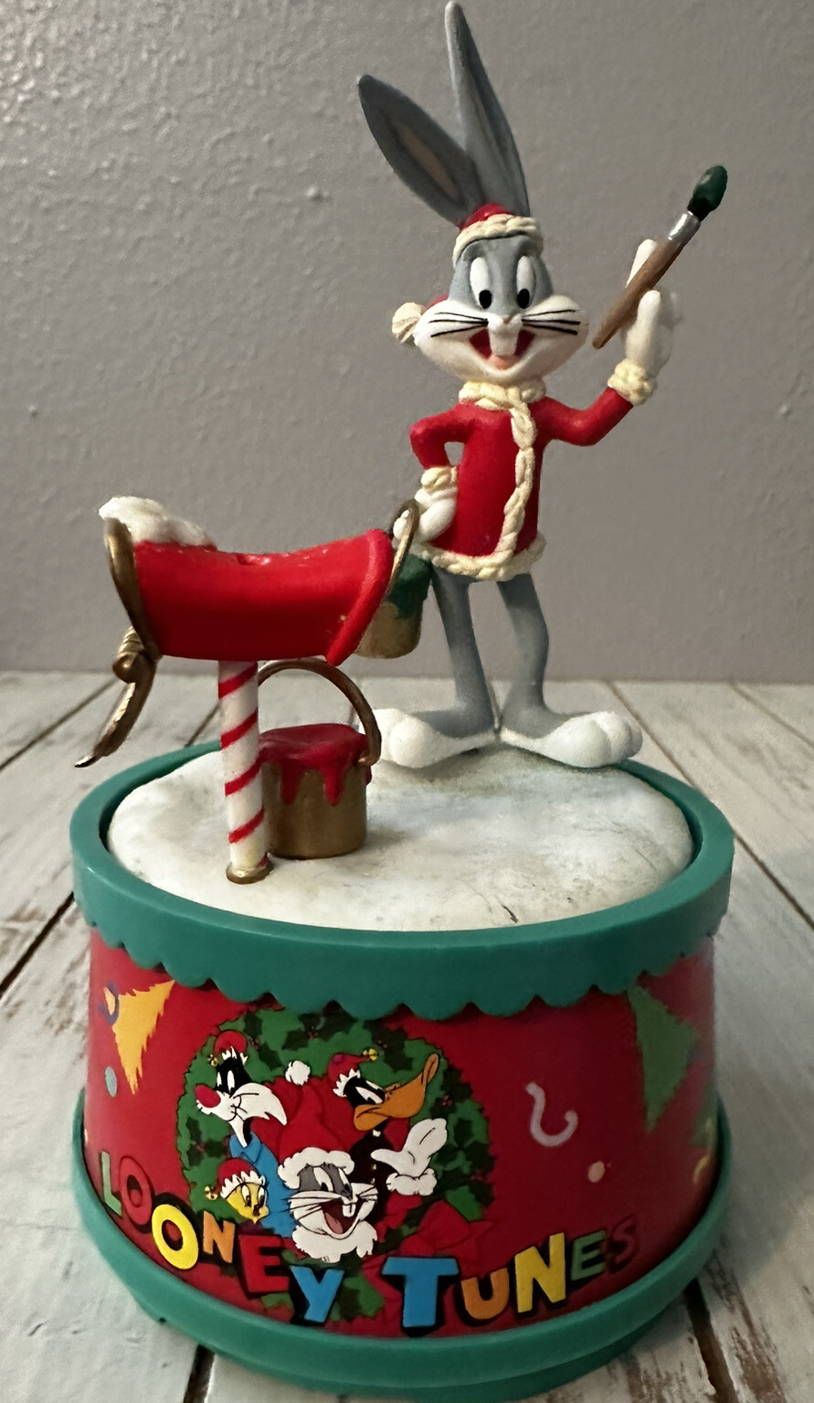 Looney Tunes Bugs Bunny Mini Action Music Box 1996 Works Great Vintage