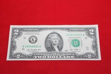 UNCIRCULATED TWO DOLLAR BILL CRISP $2 NOTES SEQUENTIAL ORDER PROTECTIVE SLEEVE