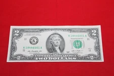 UNCIRCULATED TWO DOLLAR BILL CRISP $2 NOTES SEQUENTIAL ORDER PROTECTIVE SLEEVE