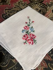 Vintage Embroidered Hankie Pink Roses Blue Flowers VGC   
