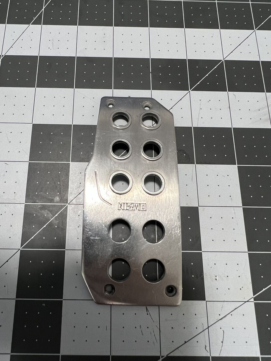 Nissan Skyline & Silvia Nismo Pedals Old Logo | Aluminum Nissan Skyline & Silvia Nismo Pedals Old Logo | Aluminum