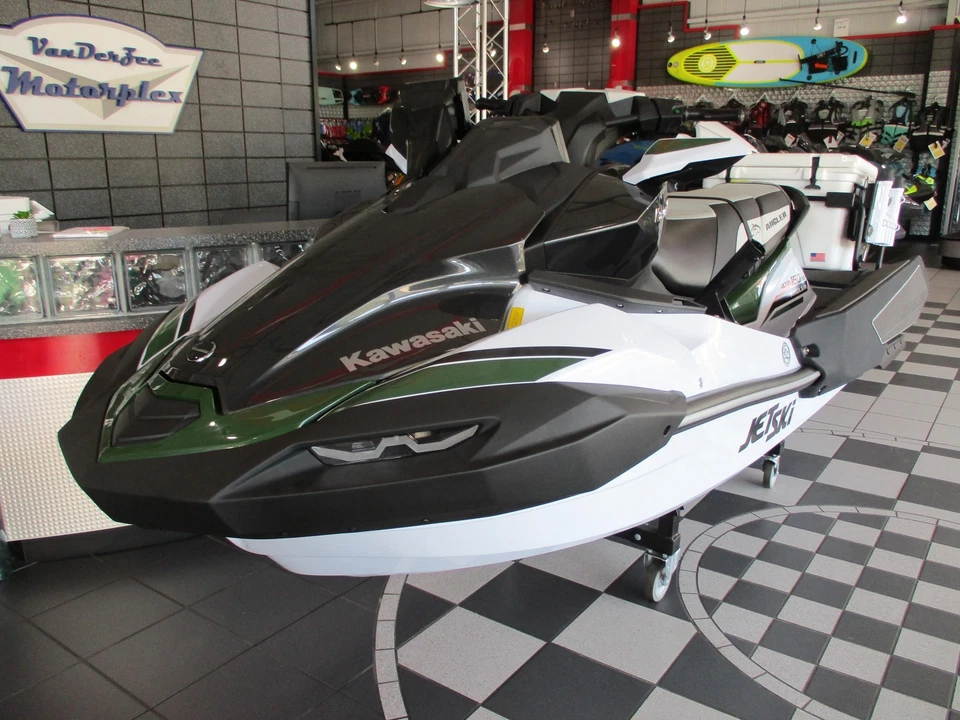 Kawasaki Ultra 160 LX-S 2025 Angler Foto 3 de 4