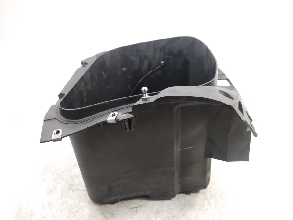 2011 Can-Am Spyder RT 990 Left Saddlebag Storage Luggage Box Housing - Image 4 of 4