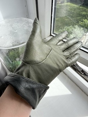 Rocha John Rocha Vintage grüne Lederhandschuhe klein mit Knopf. Gefüttert