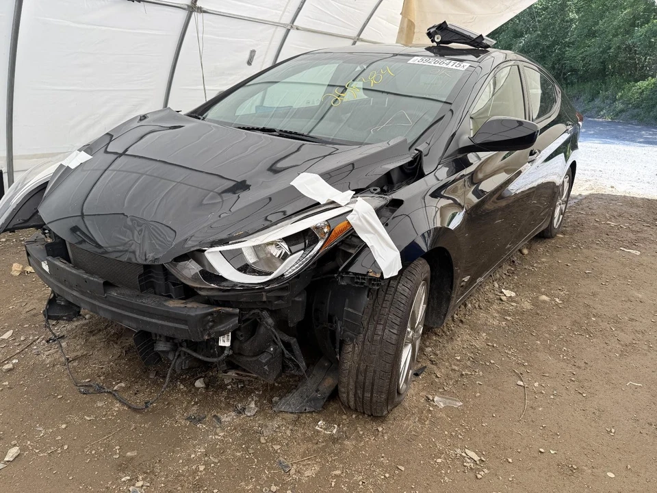 Volante usado se adapta a: Hyundai Elantra 2014 grado A Foto 4 de 4