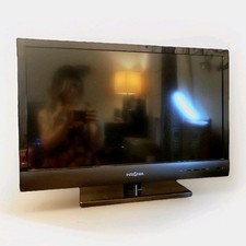Insignia NS-32E440A13 32" 1080p LED TV Complete Rare Legacy A/V Monitor