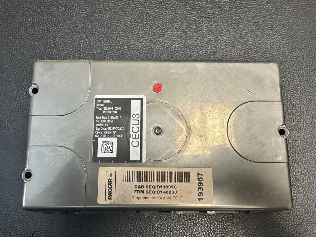 Peterbilt Q21-1076-2-100 Genuine Original Oem Peterbilt Part