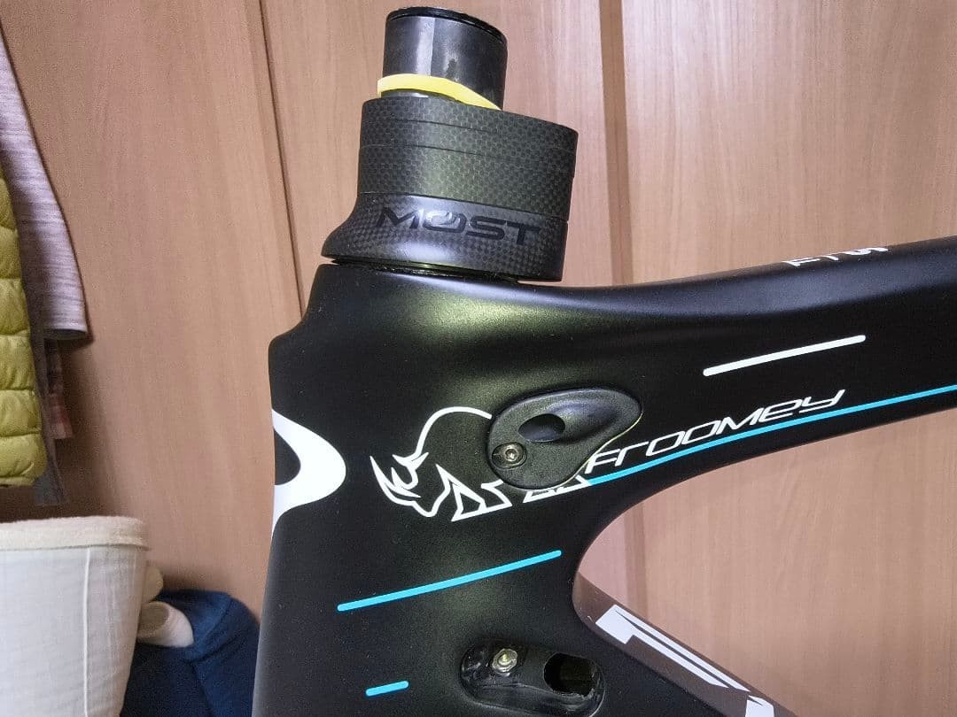 Pinarello Dogma F10 Team SKY Chris Froome Special Edition Rim Size