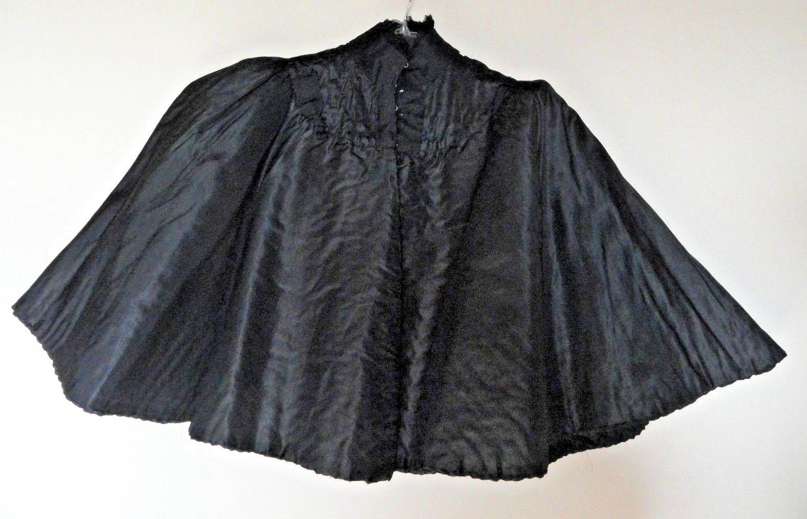 True Vintage Victorian Beaded Black Circular Cape… - image 7