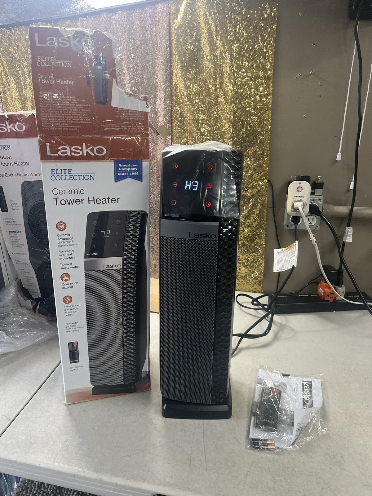 Lasko Elite Collection Ceramic Tower Heater w/Remote Model CT22445 22