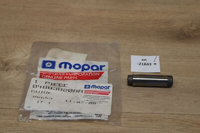 MOPAR 04883820AA GUIDE. Intake/Exhaust Valve NOS NEU genuine xn21843