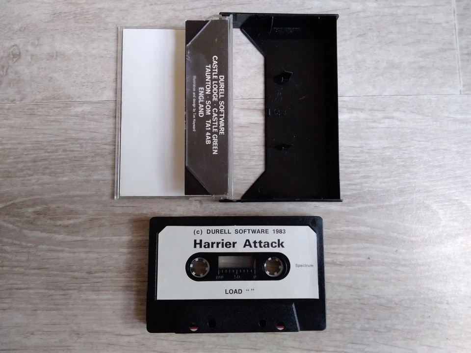 sinclair zx spectrum harrier attack en boite complet etat tbe cassette - Photo 4/4