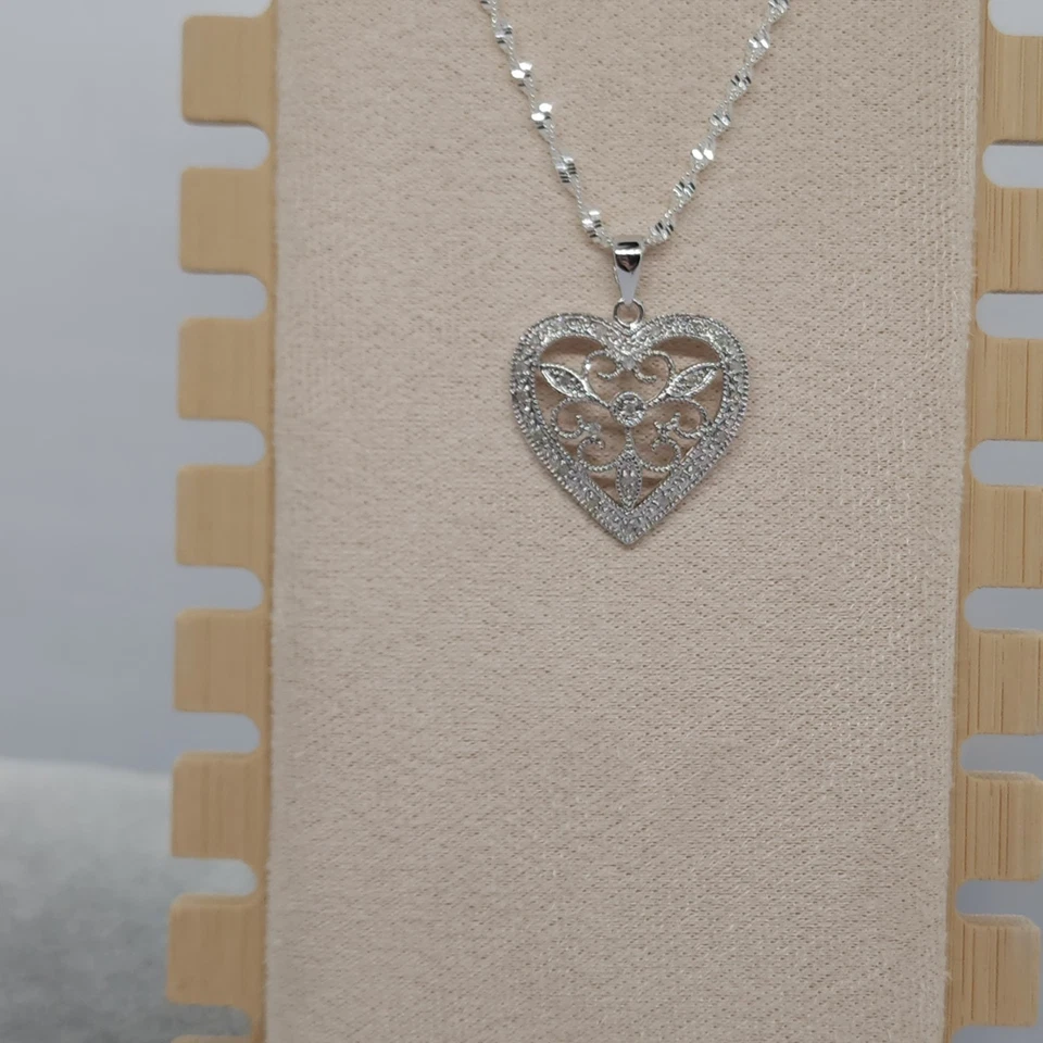 Hermoso Collar Corazón Diamante Natural 1/8 ct tw Plata de Ley 925 18" Foto 3 de 4