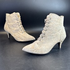 Vintage Lace Up Granny Boots Ivory Lace Victorian Prairie Heels Size 6 M