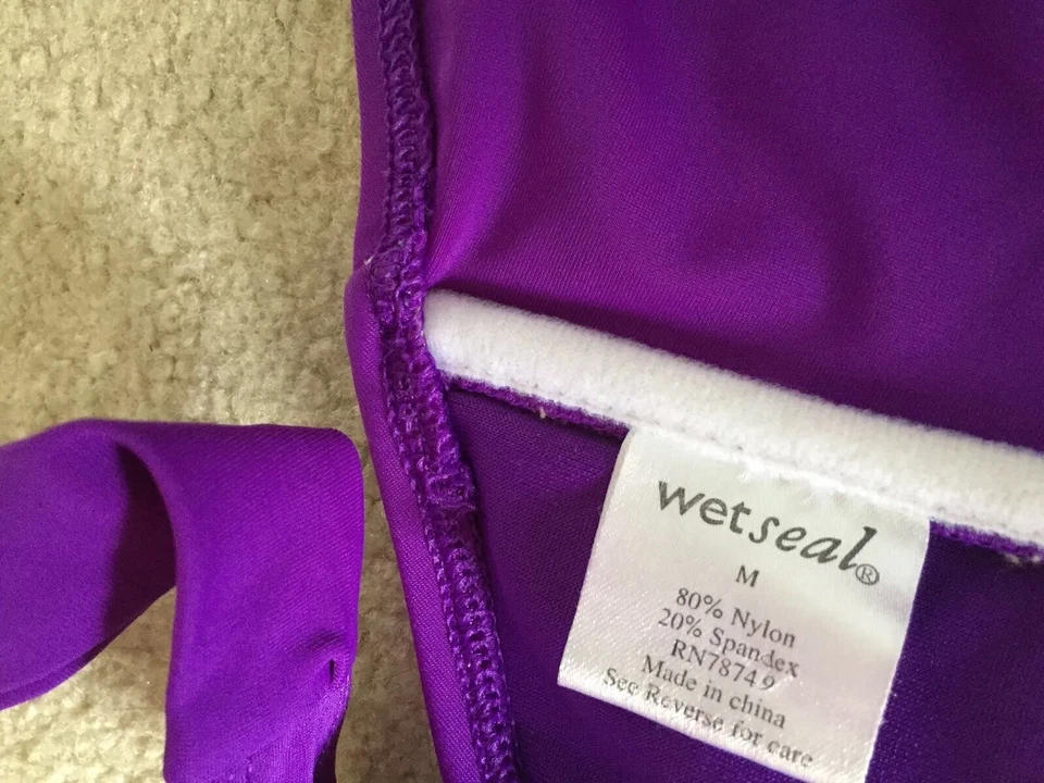 女士的湿印紫色大头巾扭曲比基尼上衣泳装尺寸 M 上装,尺寸 S 底部 — 第 4/4 张图片