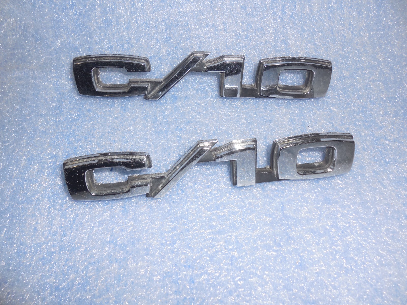 19691970 Chevrolet Chevy Pickup Truck Fender Emblems C/10 Nice OEM NOT
