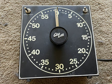 Gralab Model 300 Metal Darkroom Timer Enlarger/Safelight Control