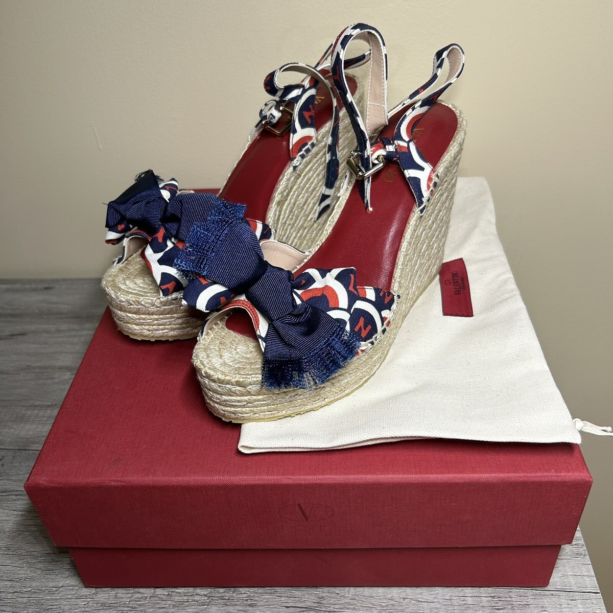 VALENTINO Garavani 38 【公式通販】