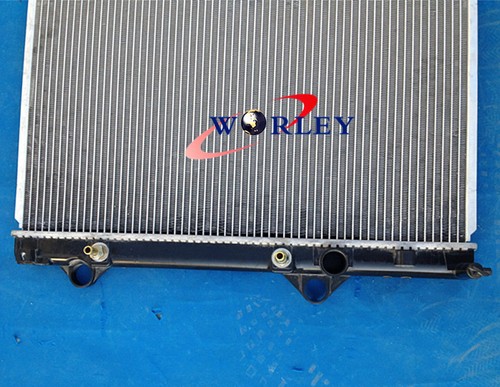 Radiator for Toyota Landcruiser Prado GRJ120R Petrol V6 4.0L AT/MT 2003-2009 08 - Picture 2 of 4