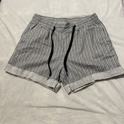 Eddie Bauer Linen Blend Pull On Cuffed Shorts Woman’s Sz Small BLK White Striped - Picture 4 of 12