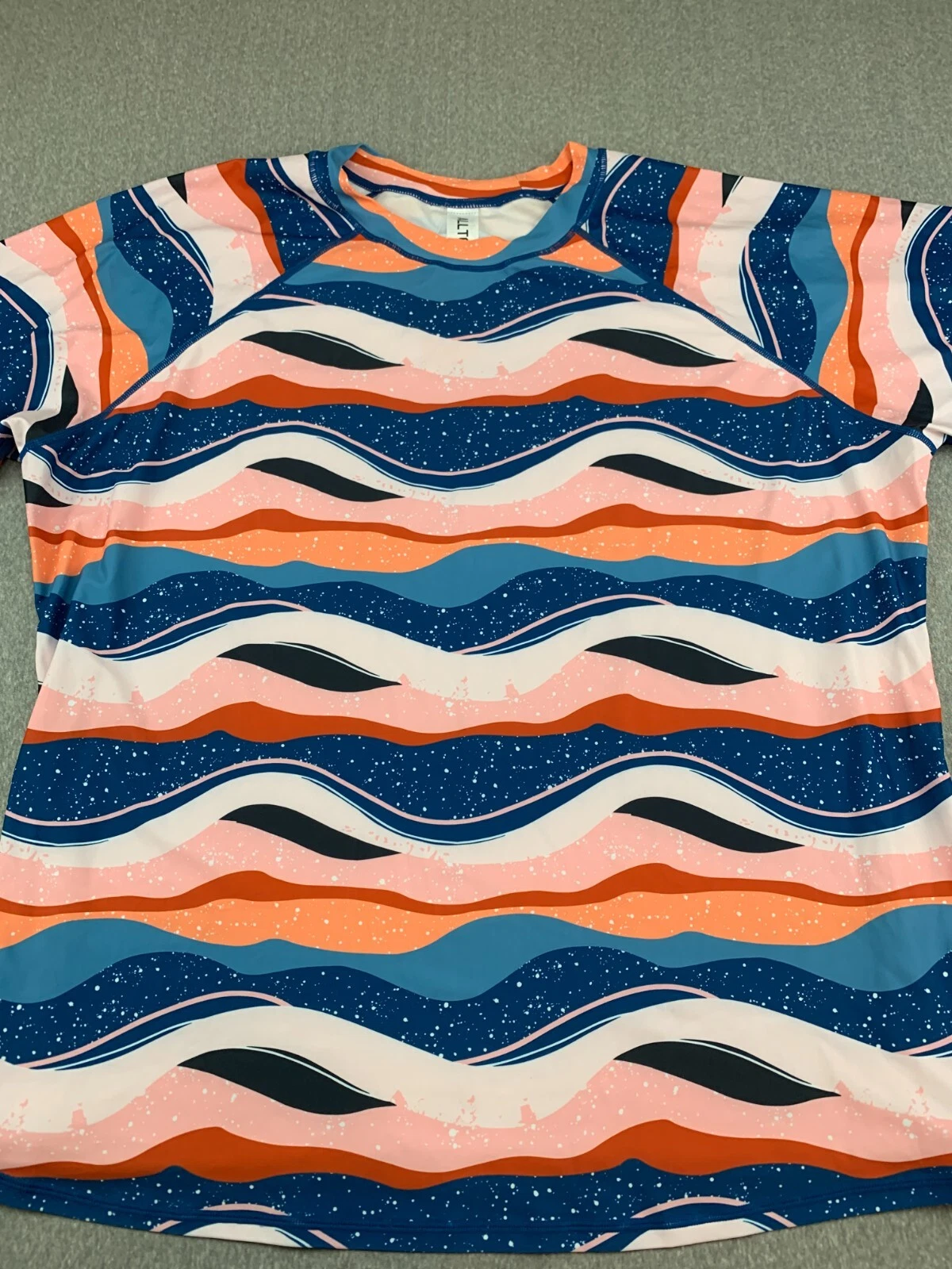 All Toke Swim Shirt Mens 3XL Blue Geometric Pattern Quick Dry SPF 50+ Stretch