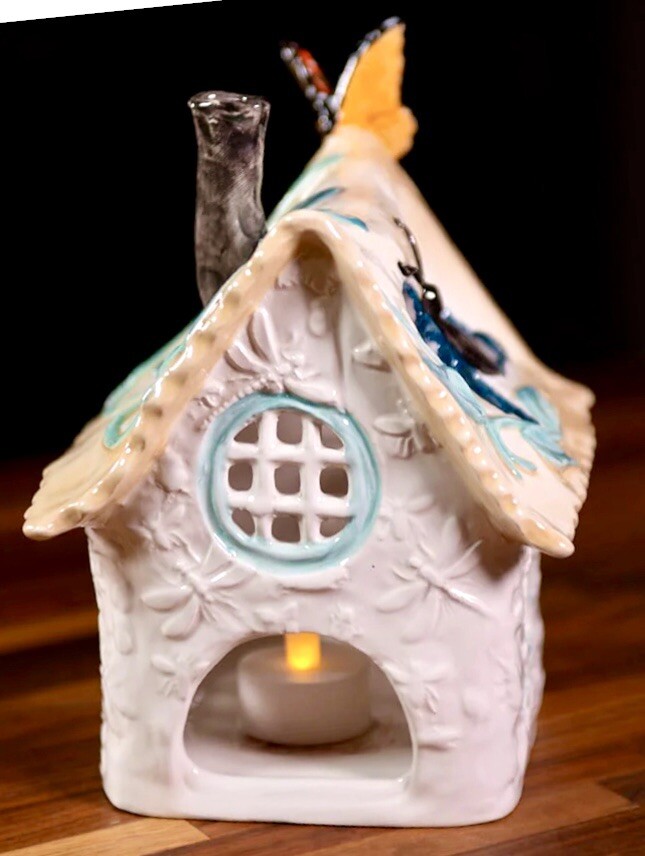 Blue Sky Clayworks BUTTERFLY COTTAGE Tea Light Candle House Auth Retailer NEW