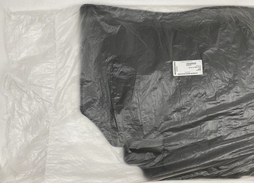 Alfombrillas delanteras traseras selladas OEM CHEVROLET MALIBU 2016-2024 negras Foto 3 de 4