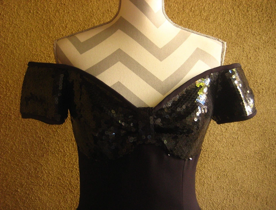 Vestido de fiesta vintage Tadashi negro calce/acampanado lentejuelas corpiño tul manga gorra 6 Foto 2 de 4