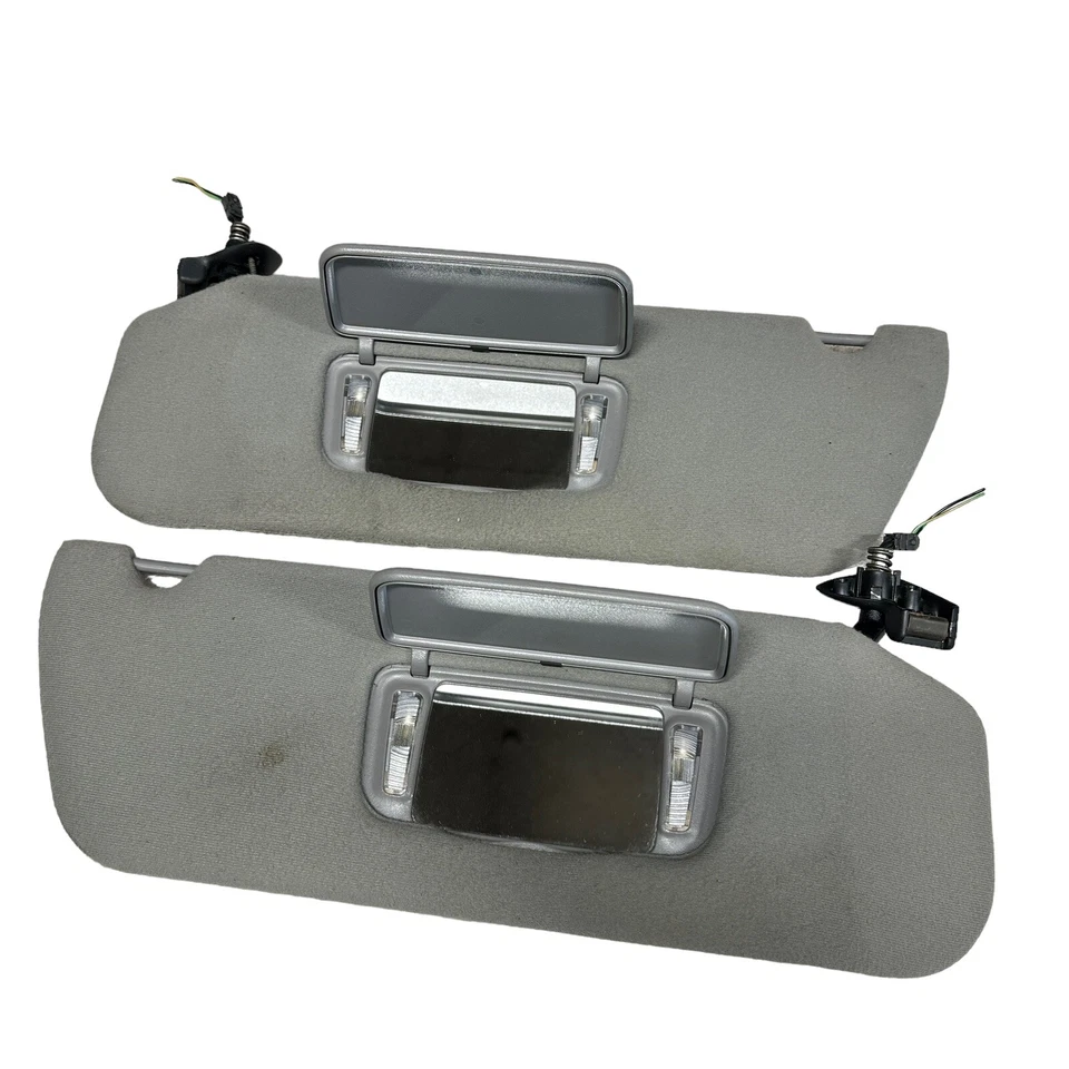 Ford Explorer 2000 fabricante de equipos originales parasol izquierdo y derecho con iluminación gris 01 Foto 2 de 4