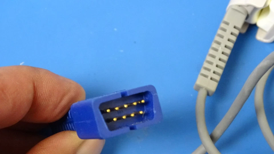 Nellcor DS-100A Adult Finger Clip Oximax SpO2 Sensor 1 Meter OEM - Image 4 of 4