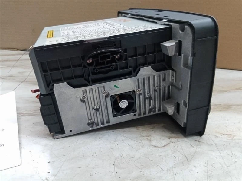 2008 - 2009 Mercedes Benz ML350 Radio Am Fm Cd Receiver W Navigation A1648707194 - Image 4 of 4