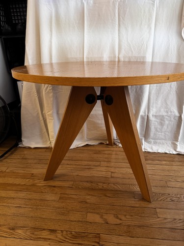 Jean Prouvé Guéridon Dining Table .  37.5 " Diameter