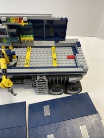 INCOMPLETE LEGO 8635 Mission 6: Agents Mobile Command Center Set Vehicle Parts