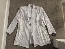 Park Fashion White linen blazer with embroidered details and pearl button