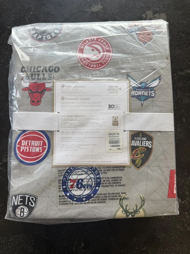 Juego de sábanas Pottery Barn Teen NBA Eastern Conference Queen logotipo de baloncesto nuevo en paquete Foto 3 de 4