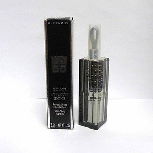 givenchy rouge interdit 19