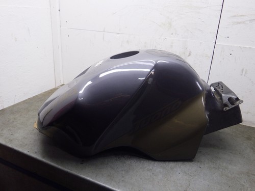 Aprilia RSV Tuono 2003 2004 2005 Fuel tank AT127 - Picture 3 of 8