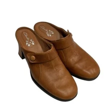Clarks Women's Brown Leather Button Accent Heeled Clogs Mules Slides Size 8.5