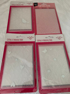 4 x Embossing Folder 10x15  1x Embossing Folder 3x Cutting und Embossing Folder