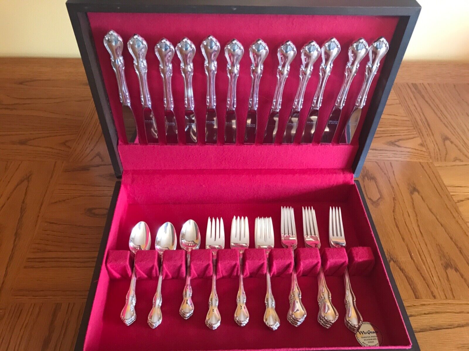 Hampton Court by Reed & Barton Sterling Silver Flatware Set Service 48 pieces