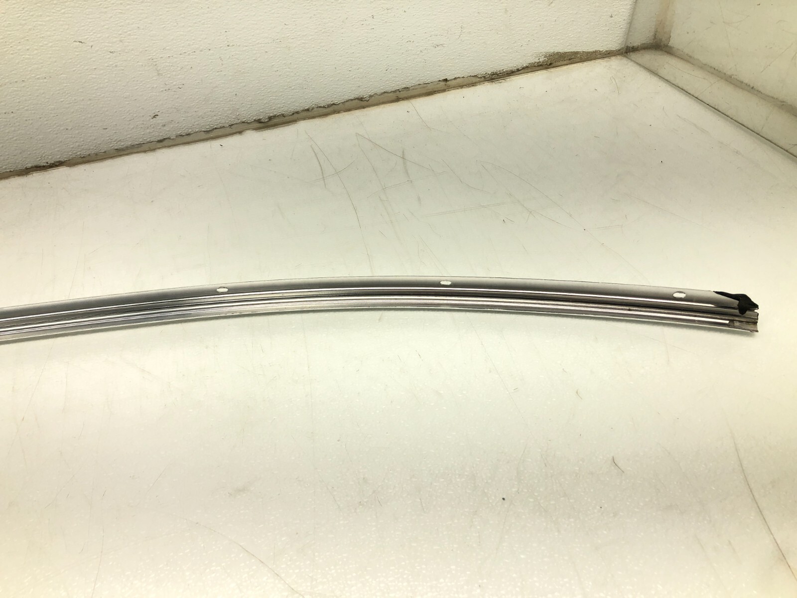 2014-2020 MASERATI GHIBLI S Q4 RIGHT PASSENGER SIDE ROOF DRIP MOLDING TRIM OEM.
