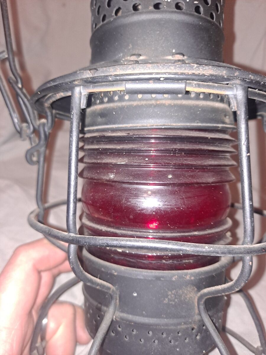 Antique Adlake Kero 400 Railroad Brakeman Lantern C. M. ST.P Antique Adlake Kero 400 Railroad Brakeman Lantern C. M. ST.P